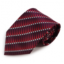 Červená mikrovláknová kravata s atypickým vzorem