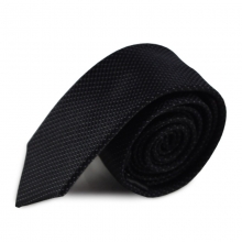 Černá úzká hedvábná kravata s jemným vzorkem